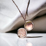 Rosegold Fotomedaillon Kette inkl. Fotoservice  - Personalisierbar mit Gravur - VIK-103