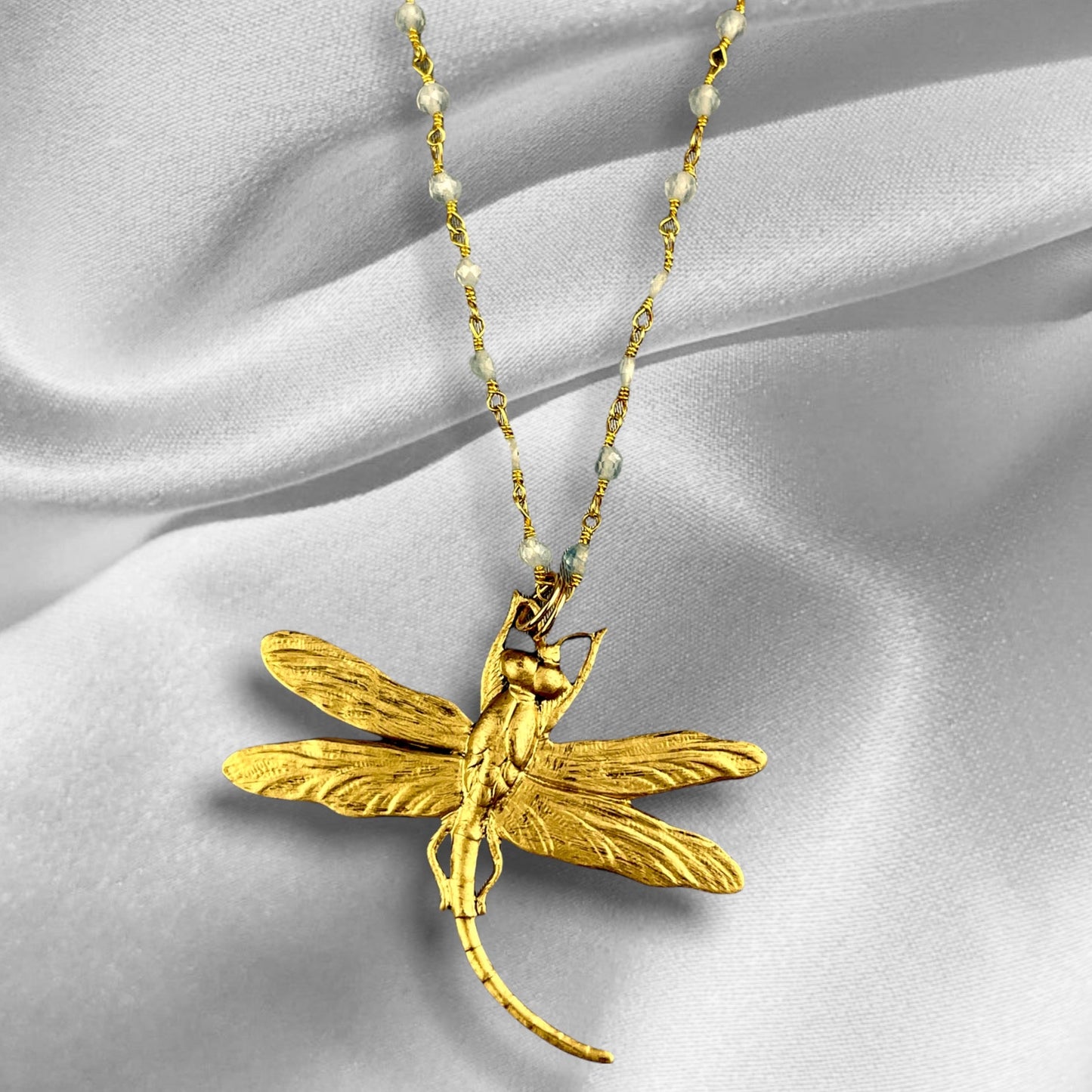 Aquamarine Gemstone Chain z Dragonfly - Biżuteria z kamieniami szlachetnymi - Vik-116