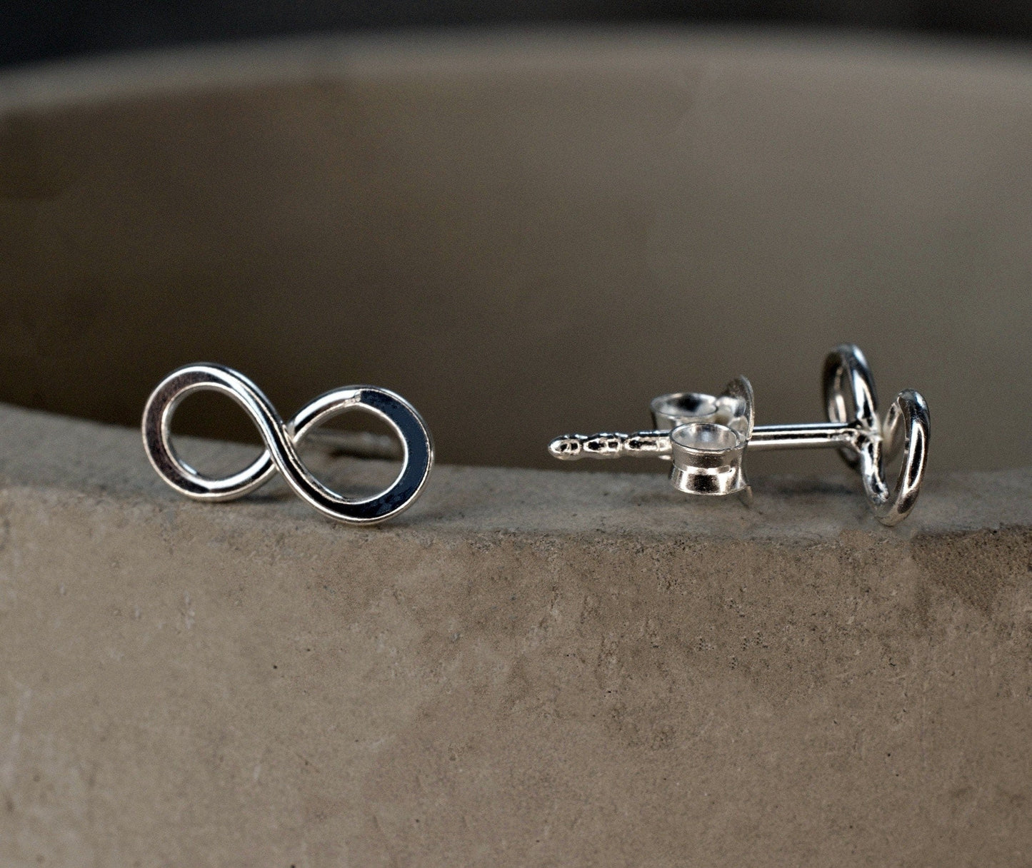 Infinity Mini stadniny Kolczyki - 925 Sterling Silver Minimalistyczna Biżuteria - EAR925-110
