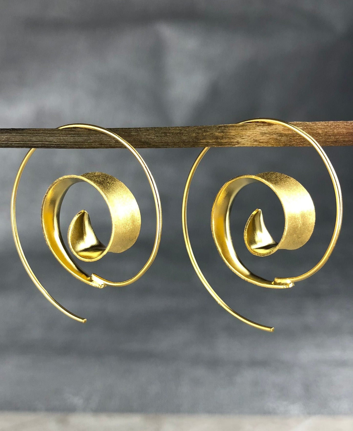 Złoto spiralne kolczyki - 925 Sterling Gold Gold Plated Creole Luksusowe eleganckie kolczyki EAR925-70