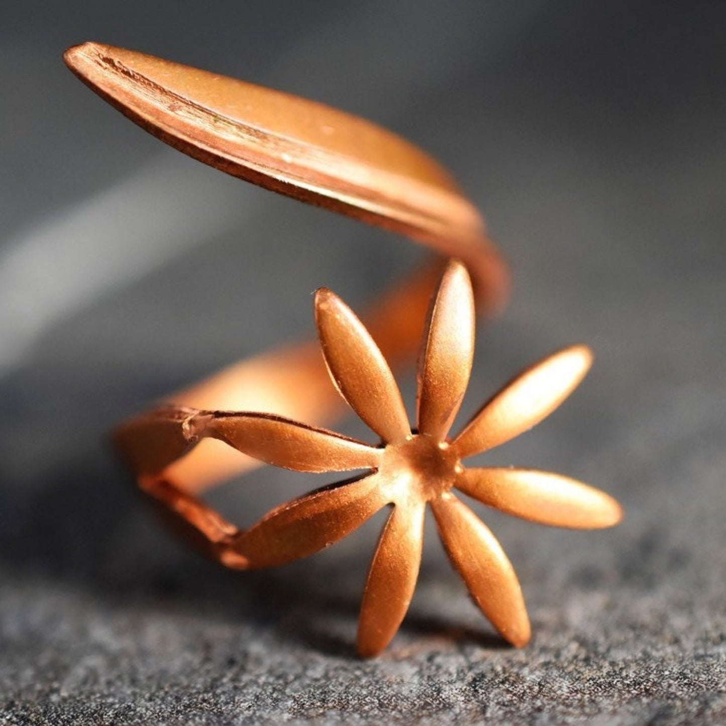 Pierścień regulowany wielkości kwiatu miedzi - margerite vintage inspirower grał ringowanie - Vinrin-16